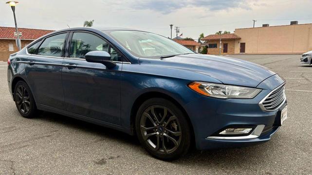 Photo of 2018 Blue Ford Fusion