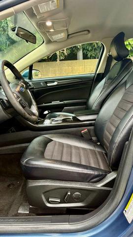 Photo of 2018 Blue Ford Fusion