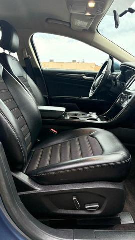 Photo of 2018 Blue Ford Fusion