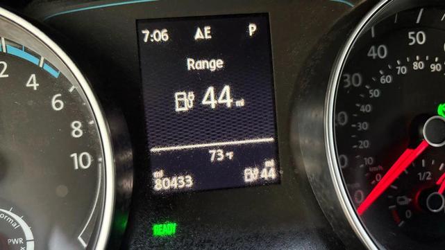 Photo of 2016 Blue Volkswagen e-Golf
