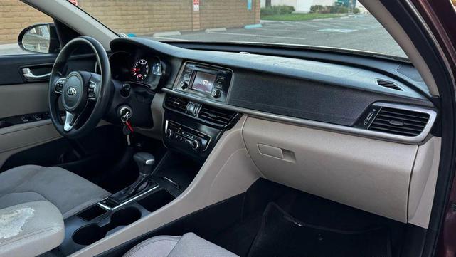 Photo of 2016 Sangria Kia Optima