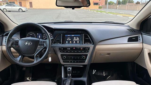 Photo of 2017 Quartz White Pearl Hyundai SONATA