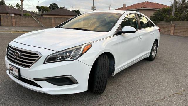 Photo of 2017 Quartz White Pearl Hyundai SONATA