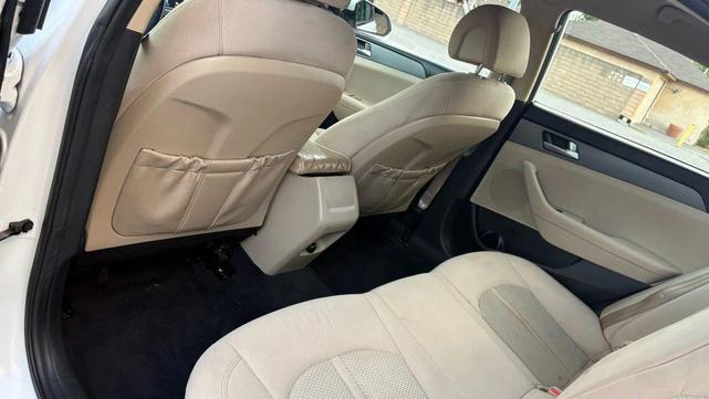 Photo of 2017 Quartz White Pearl Hyundai SONATA