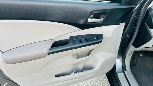Photo of 2013 Gray Honda CR-V