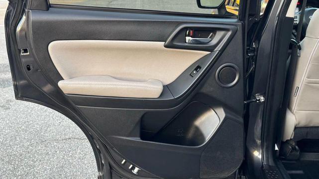 Photo of 2015 Dark Gray Metallic Subaru Forester