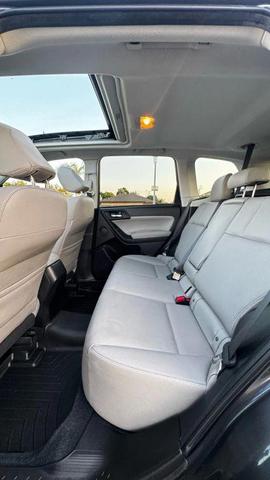Photo of 2015 Dark Gray Metallic Subaru Forester