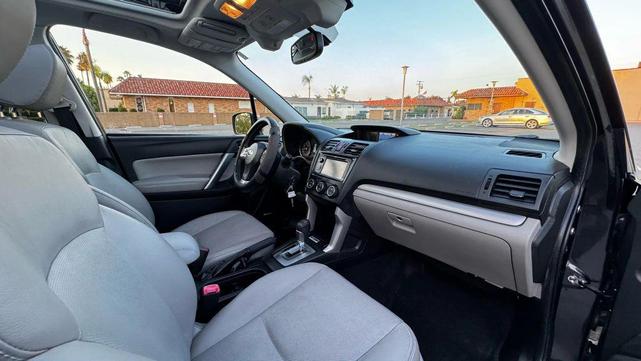 Photo of 2015 Dark Gray Metallic Subaru Forester