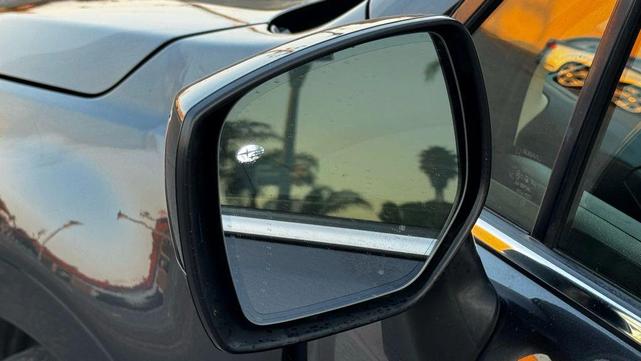 Photo of 2015 Dark Gray Metallic Subaru Forester