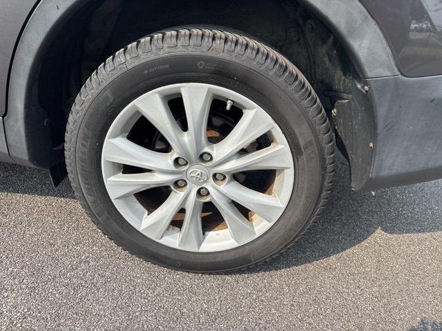 Photo of 2013 Magnetic Gray Metallic Toyota RAV4