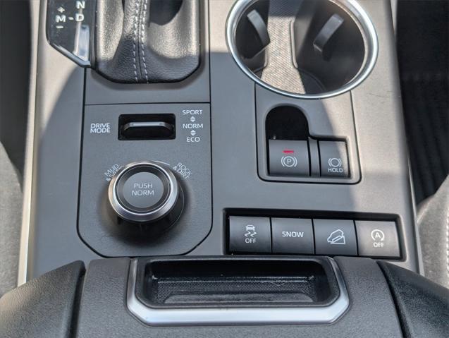 Photo of 2022 Ruby Flare Pearl Toyota Highlander