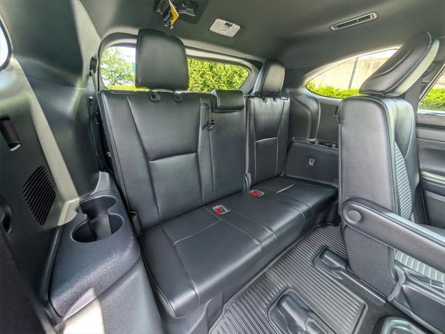 Photo of 2022 Ruby Flare Pearl Toyota Highlander