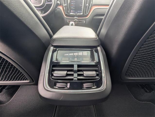 Photo of 2023 Denim Blue Metallic Volvo XC60