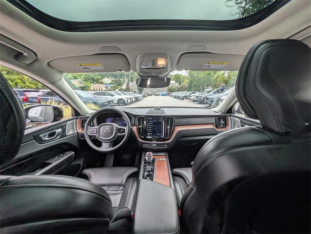 Photo of 2023 Denim Blue Metallic Volvo XC60