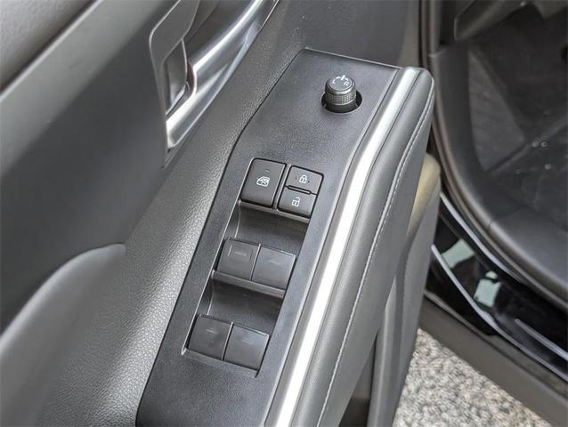 Photo of 2025 Midnight Black Metallic Toyota Highlander