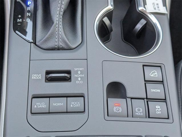 Photo of 2025 Midnight Black Metallic Toyota Highlander