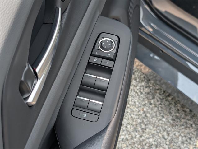 Photo of 2025 Gray Toyota Prius