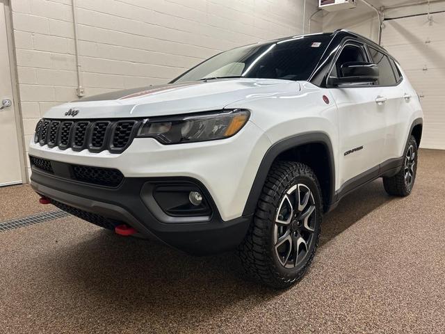 Photo of 2026 Bright White Clearcoat Jeep Compass