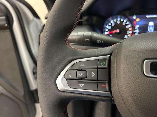 Photo of 2026 Bright White Clearcoat Jeep Compass