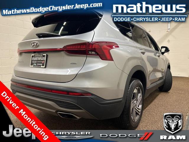 Photo of 2023 Shimmering Silver Pearl Hyundai SANTA FE