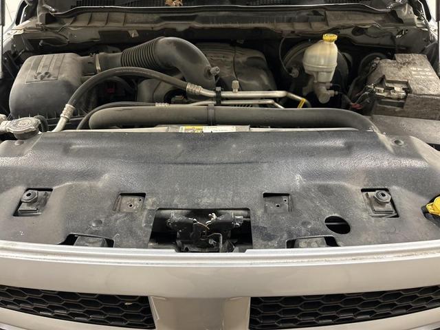 Photo of 2016 Bright Silver Clearcoat Metallic RAM 1500