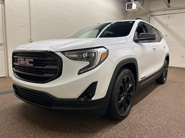 Photo of 2021 Summit White GMC Terrain