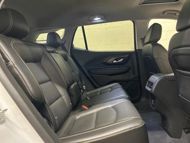 Photo of 2021 Summit White GMC Terrain