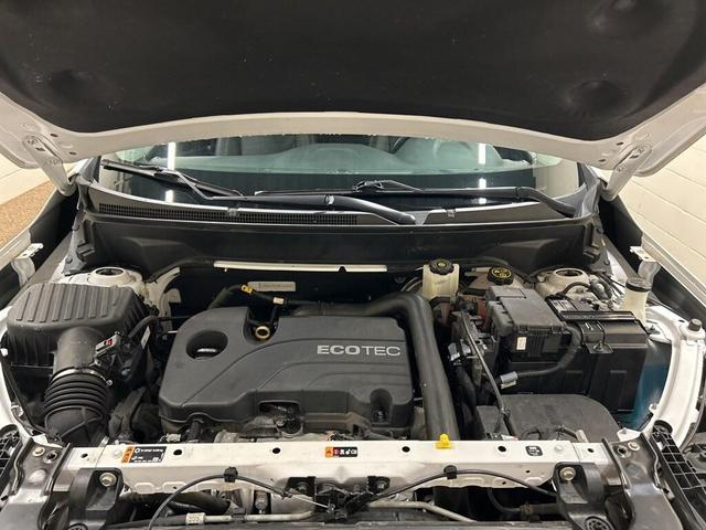 Photo of 2021 Summit White GMC Terrain