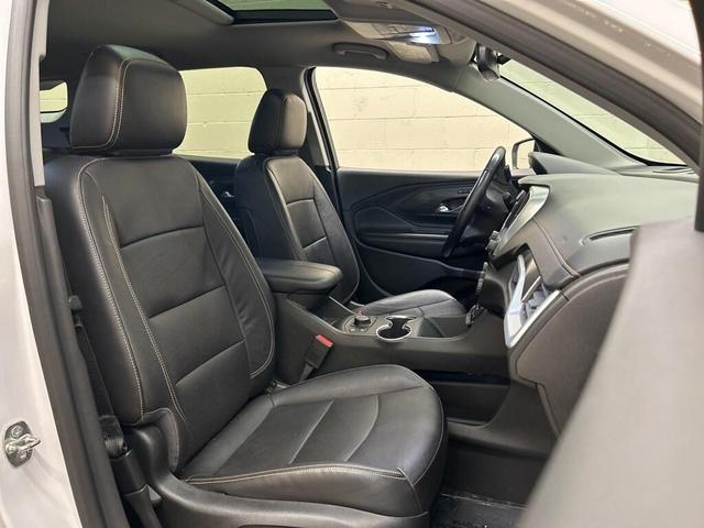 Photo of 2021 Summit White GMC Terrain
