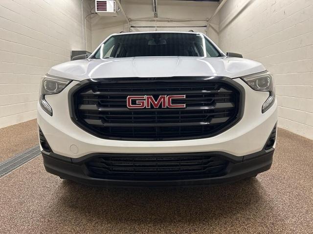 Photo of 2021 Summit White GMC Terrain