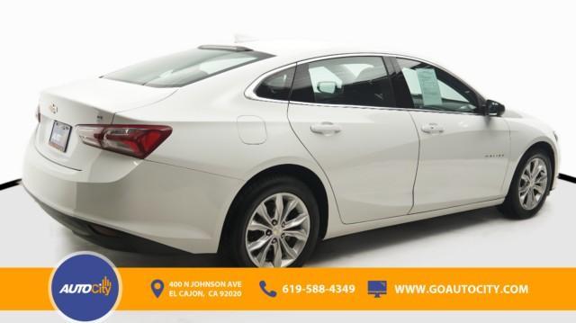 Photo of 2022 White Chevrolet Malibu