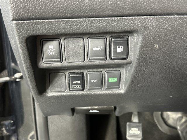 Photo of 2018 Magnetic Black Nissan Rogue