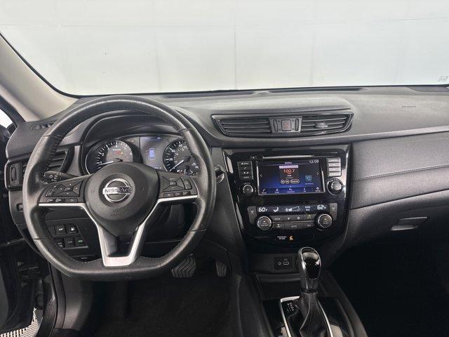 Photo of 2018 Magnetic Black Nissan Rogue
