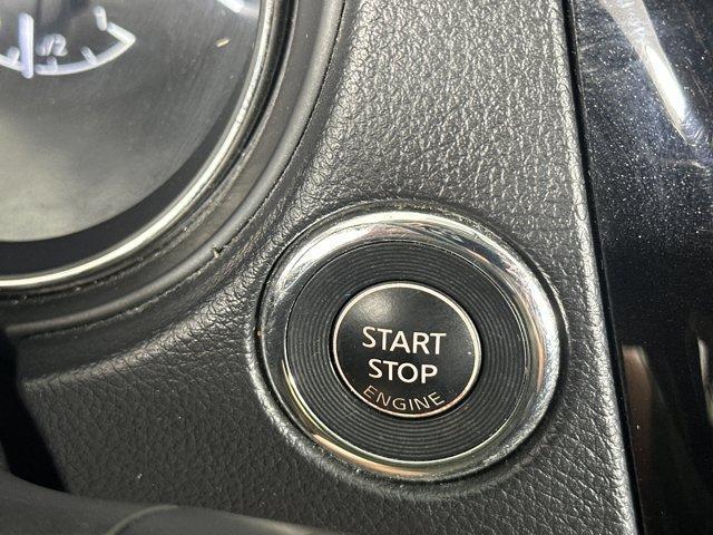 Photo of 2018 Magnetic Black Nissan Rogue