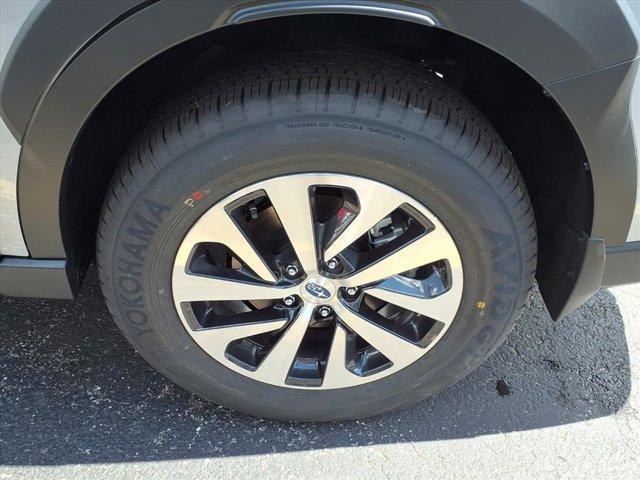 Photo of 2025 Ice Silver Metallic Subaru Outback