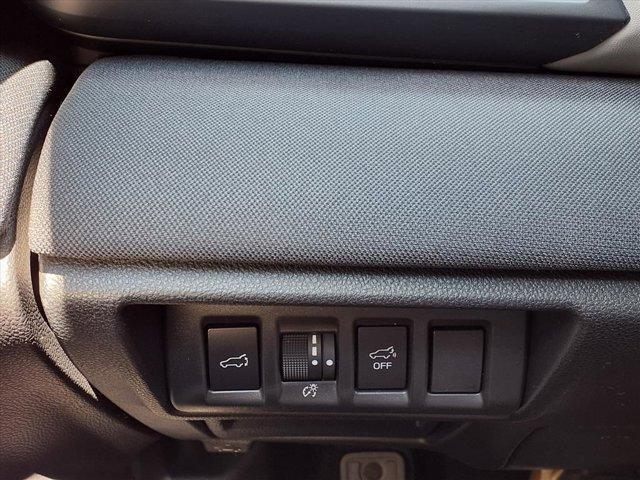 Photo of 2025 Ice Silver Metallic Subaru Outback