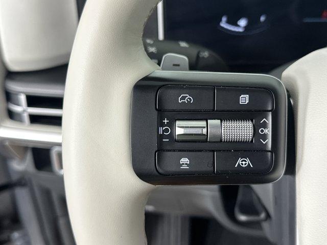Photo of 2024 Shimmering Silver Hyundai SANTA FE