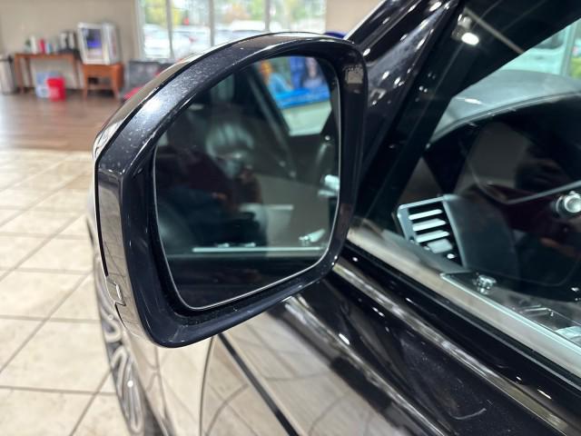 Photo of 2019 Borealis Black Ultra Metallic Satin Land Rover Range Rover