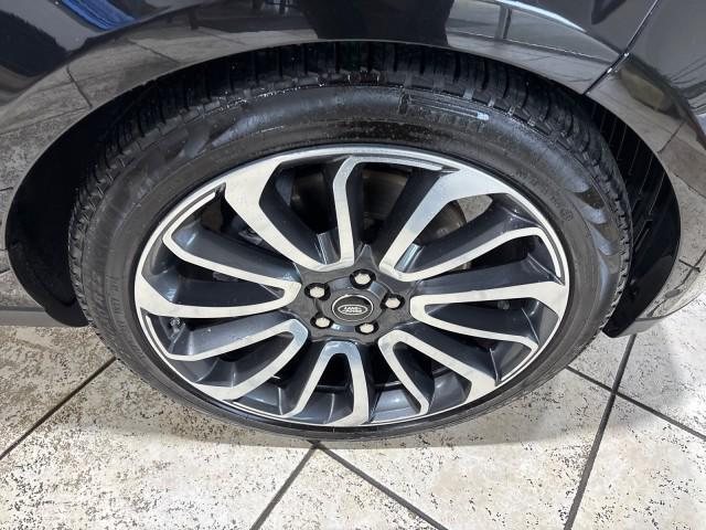 Photo of 2019 Borealis Black Ultra Metallic Satin Land Rover Range Rover