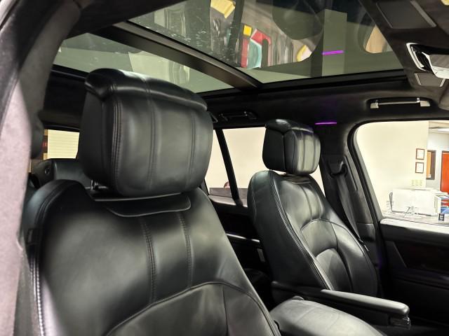 Photo of 2019 Borealis Black Ultra Metallic Satin Land Rover Range Rover