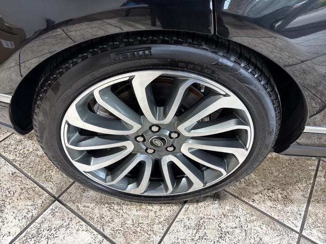Photo of 2019 Borealis Black Ultra Metallic Satin Land Rover Range Rover
