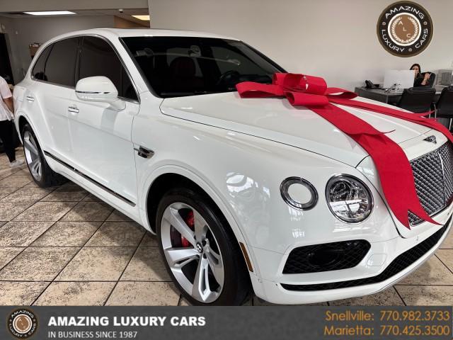 Photo of 2018 Glacier White Bentley Bentayga
