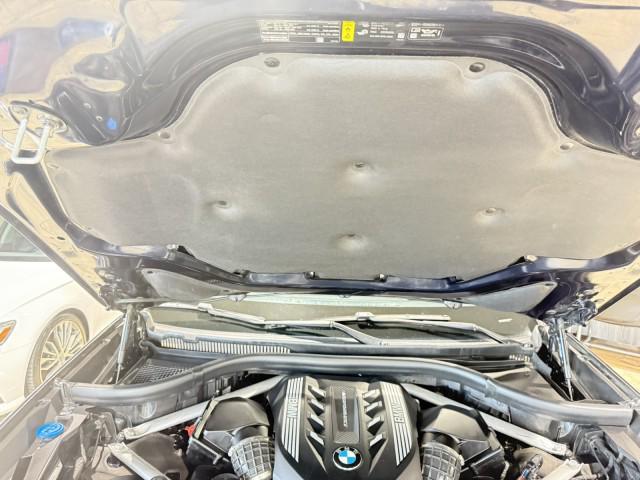 Photo of 2022 Carbon Black Metallic BMW X7