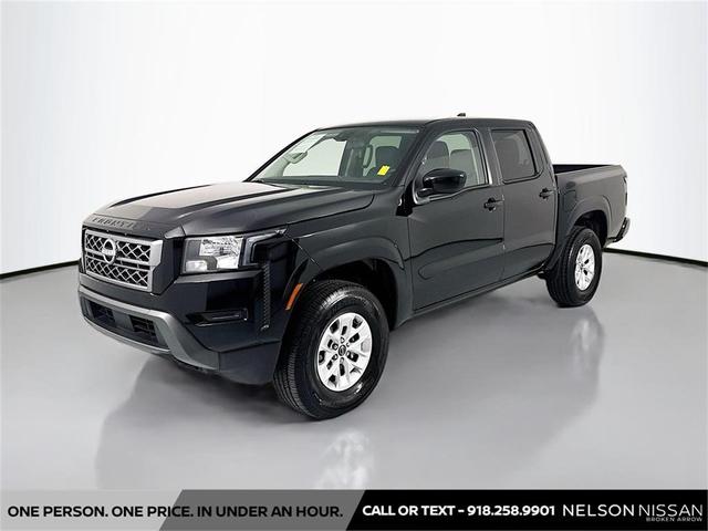 Photo of 2024 Super Black Nissan Frontier
