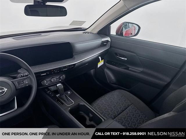 Photo of 2025 Scarlet Ember Tintcoat Nissan Kicks