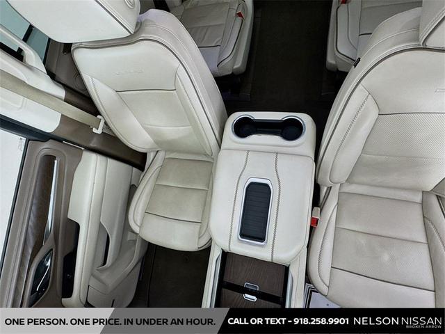 Photo of 2021 Summit White GMC Yukon