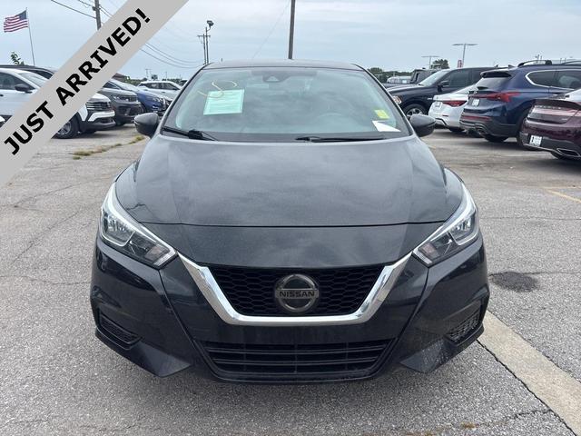 Photo of 2021 Super Black Nissan Versa