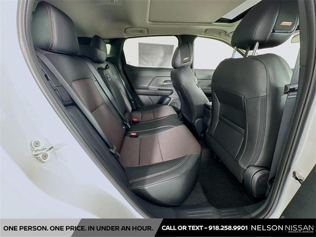 Photo of 2025 Aspen White Tricoat Nissan Kicks