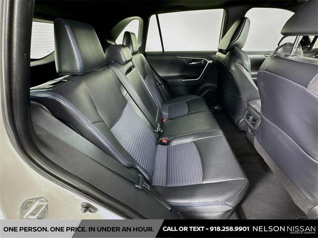 Photo of 2021 Blizzard Pearl/Midnight Black Metallic Toyota RAV4 Hybrid