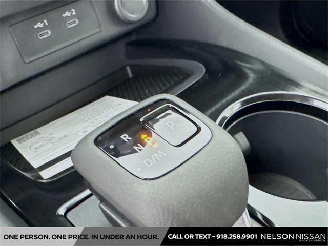 Photo of 2025 Everest White Pearl Nissan Rogue